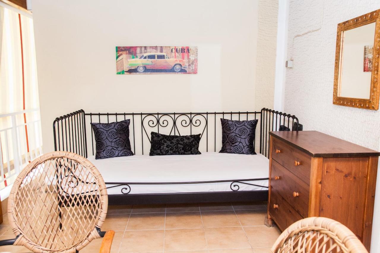 Amazing Apartment With View! Пирея Екстериор снимка